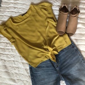 Super cute & lightweight top